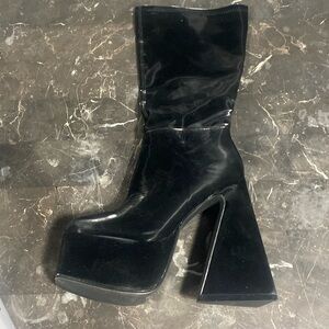 Black boots